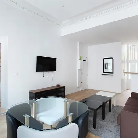 Rent A - Bonne Nouvelle Parigi