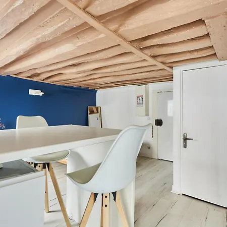 Rent A - Bonne Nouvelle Parigi